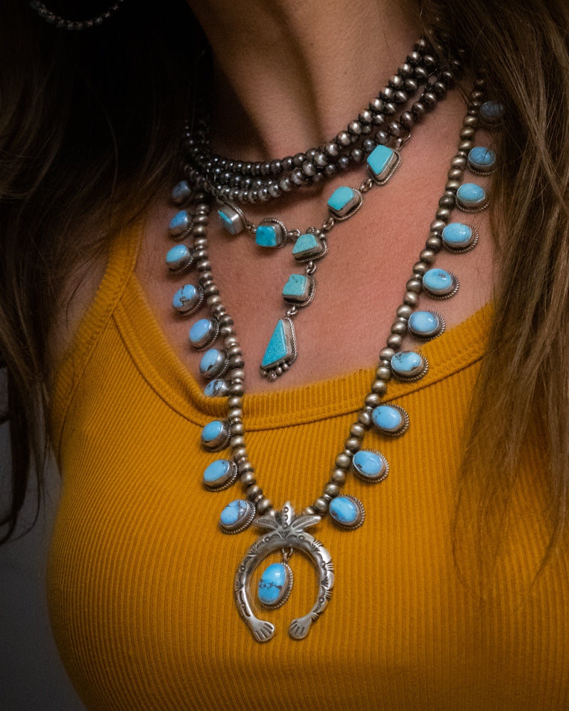 Golden Hills Necklace Set