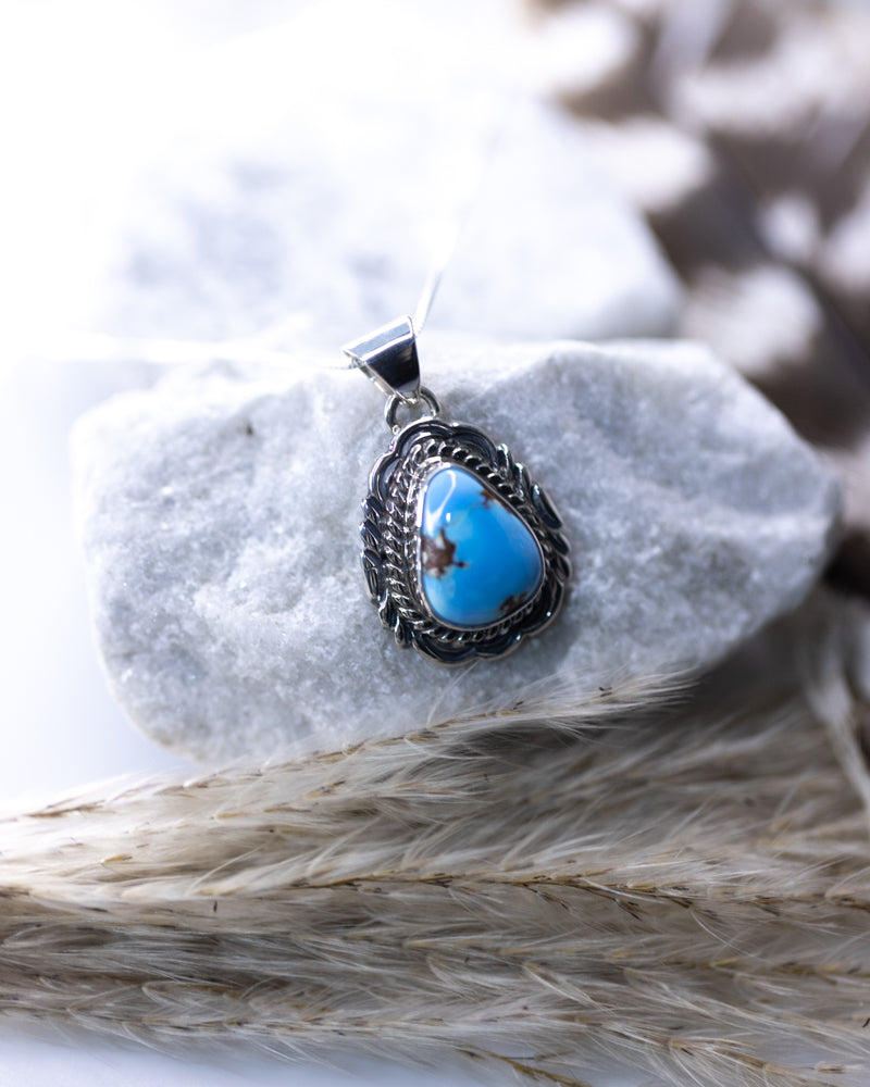 Turquoise Pendant - Golden Hills - Smokin' Blues Turquoise
