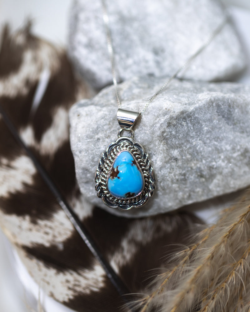 Turquoise Pendant - Golden Hills - Smokin' Blues Turquoise