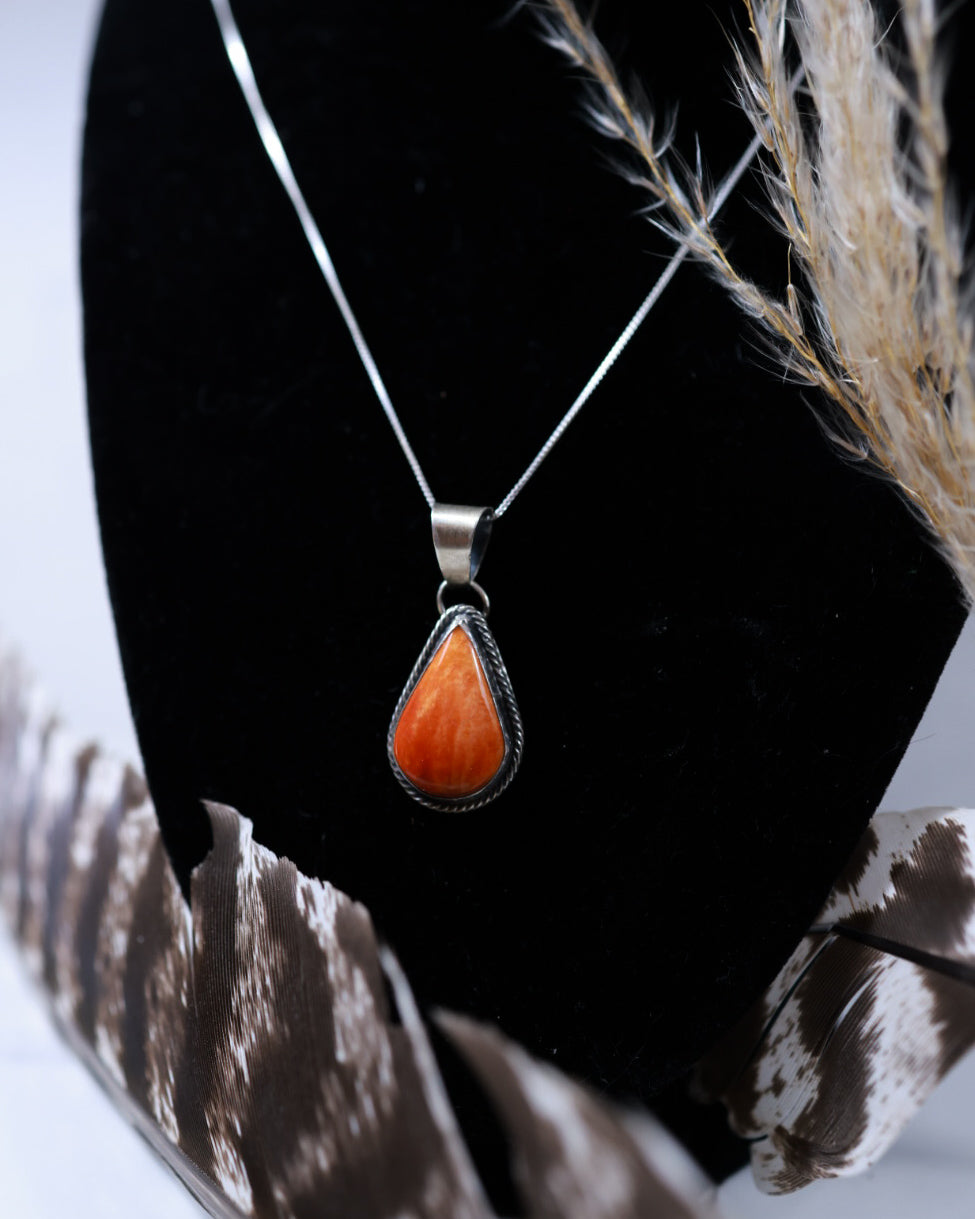 Spiny Oyster Pendant