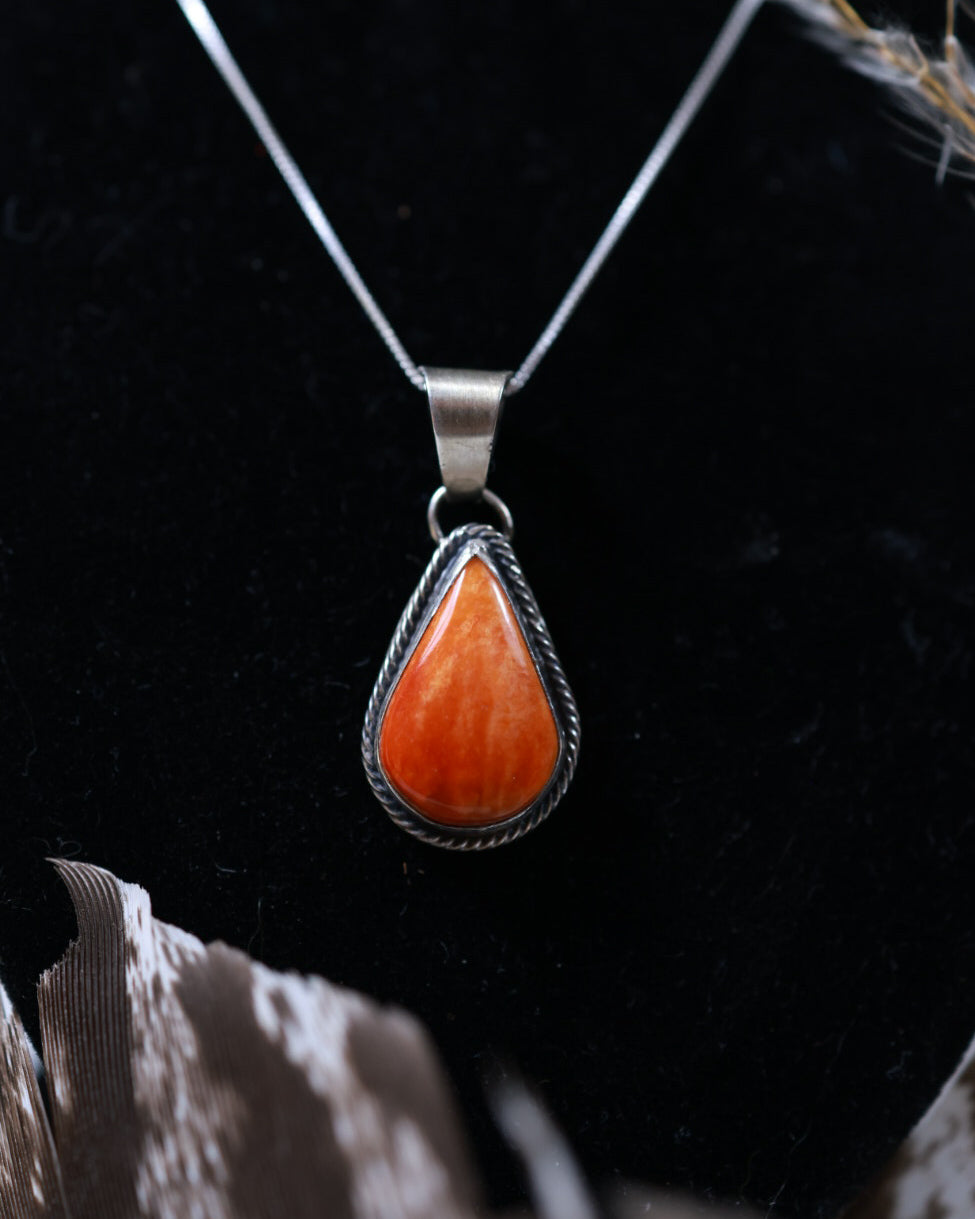 Spiny Oyster Pendant