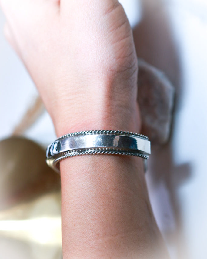 White Buffalo Cuff - Smokin' Blues Turquoise